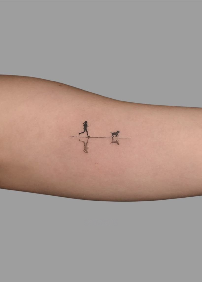 Kleine Himmelszeichen · Arm · Tattoo von Joseph, Velvet Line Karlsruhe
