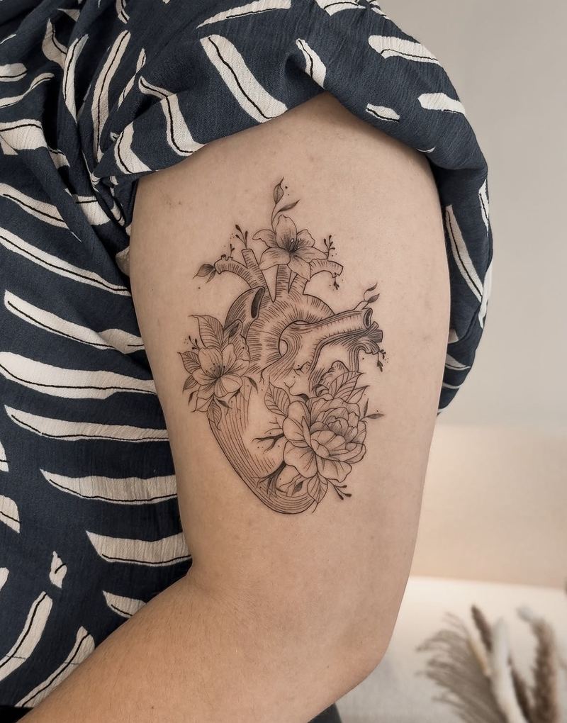 Fineline Tattoo von Mary, Velvet Line Karlsruhe